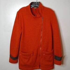 209 Women's Size Large rust zippered jacket. Warm and Cozy